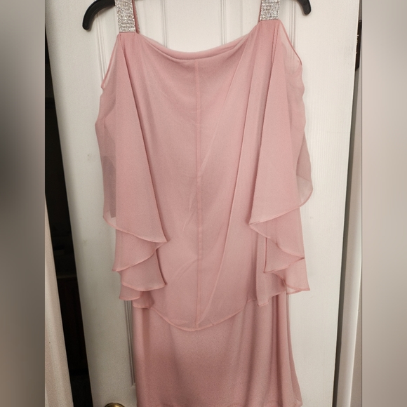 MSK cold shoulder dress - Picture 2 of 9